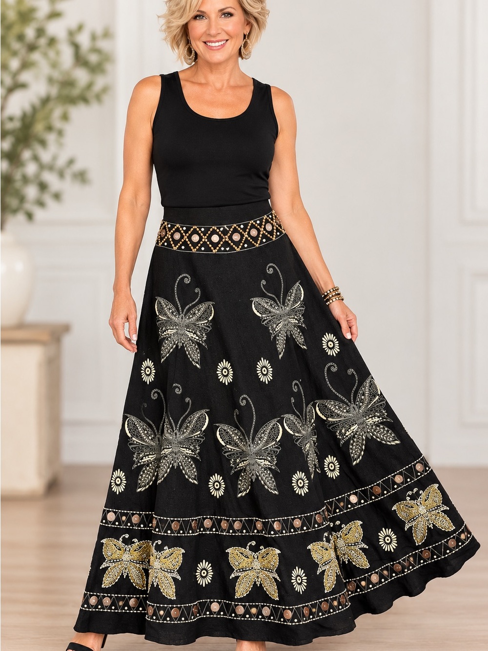Vanity Collection Maxi Skirt Size 8 Black Gold & Silver Embellished Vintage/Y2K
